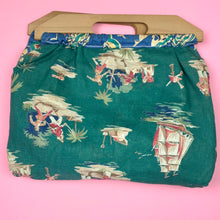 Load image into Gallery viewer, 1940s Penguin Novelty Print Handbag