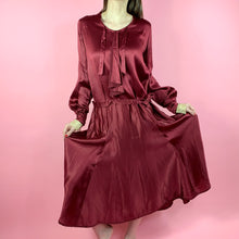 Load image into Gallery viewer, Blood Red 1920s Silk Charmeuse 1920s Dress
