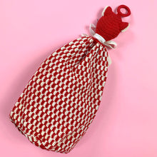 Load image into Gallery viewer, 1950s Checkerboard Crochet Cat Bag