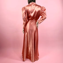 Load image into Gallery viewer, 1940s Rayon Satin Dressing Gown