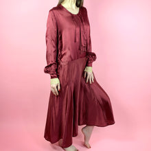 Load image into Gallery viewer, Blood Red 1920s Silk Charmeuse 1920s Dress