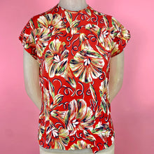 Load image into Gallery viewer, 1940s Cold Rayon Tropical Floral Blouse