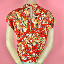 Load image into Gallery viewer, 1940s Cold Rayon Tropical Floral Blouse