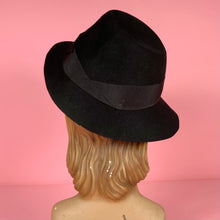 Load image into Gallery viewer, 1930s Dobbs Felt Fedora