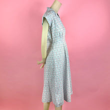 Load image into Gallery viewer, 1940s Little Bo Peep & Sheep Novelty Print Dress