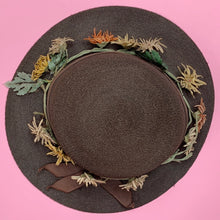Load image into Gallery viewer, 1930s Straw & Horsehair Slouch Hat With Flowers