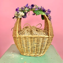 Load image into Gallery viewer, 1950s Wicker Basket Handbag With Velvet Violets