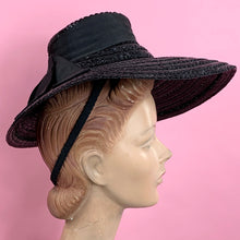 Load image into Gallery viewer, Early 1940s Wide Brim Glossy Tilt Hat