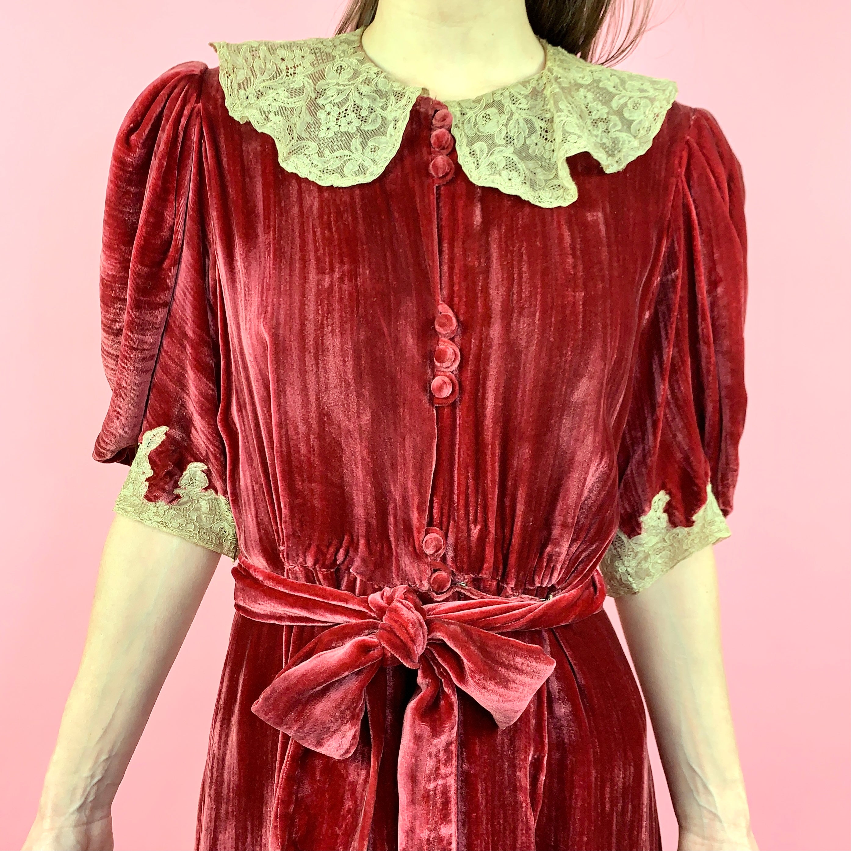 1930s Silk Velvet Dressing Gown – Moonbaby Vintage