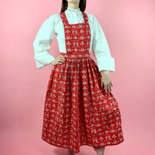 Load image into Gallery viewer, 1940s Folk Print Pinafore
