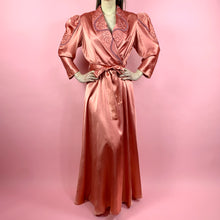 Load image into Gallery viewer, 1940s Rayon Satin Dressing Gown
