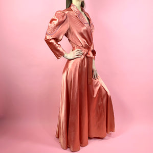 1940s Rayon Satin Dressing Gown