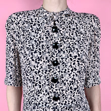 Load image into Gallery viewer, 1940s Rayon Crepe Dress With Surrealist Floating Head Print
