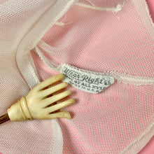 Load image into Gallery viewer, 1930s/ Early 1940s  Mesh Deco Gauntlet Gloves w/ Arrows
