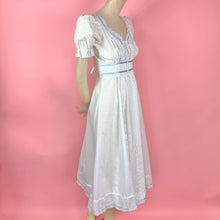 Load image into Gallery viewer, 1970s Gunne Sax Renaissance Style Lace Up Dress w/ Eyelet &amp; Ribbons
