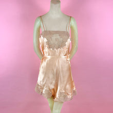 Load image into Gallery viewer, 1930s Deadstock NRA Label Peach Silk Satin Step-In w/ Sheer Striped Floral Lace Inserts
