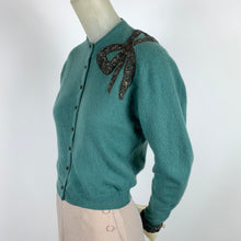 Load image into Gallery viewer, 1950s Green Cashmere Sweater with Tweed Bow &amp; Cuffs by Madame Gabrielle
