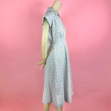 Load image into Gallery viewer, 1940s Little Bo Peep &amp; Sheep Novelty Print Dress
