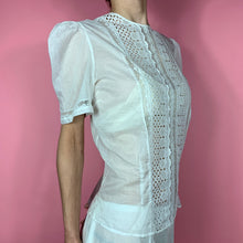 Load image into Gallery viewer, 1930s Cotton Voile &amp; Fine Lace Puff Sleeve Blouse
