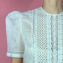 Load image into Gallery viewer, 1930s Cotton Voile &amp; Fine Lace Puff Sleeve Blouse
