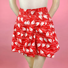 Load image into Gallery viewer, 1940s Sailboat Novelty Print Pleated High Waist Shorts
